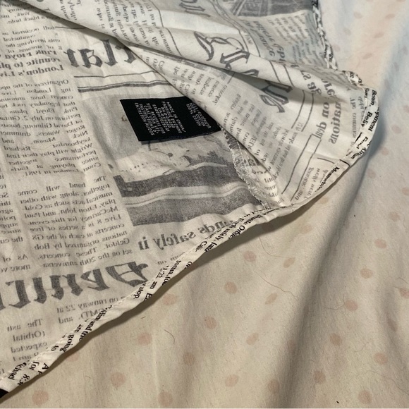 ELMWOOD NEWSPAPER PRINT MATCHING SET - Picture 8 of 14